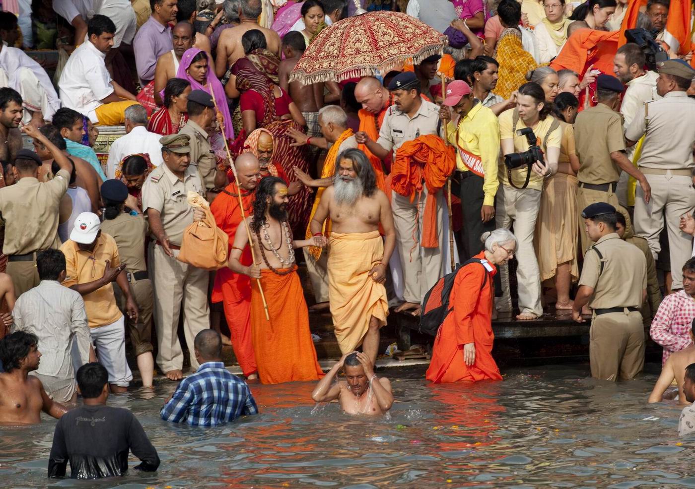 Shnan_in_Haridwar_D3Y9072_resize