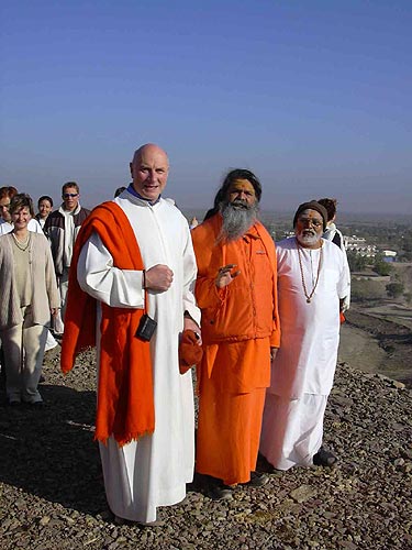 Swamiji with Monsignore David Cappo