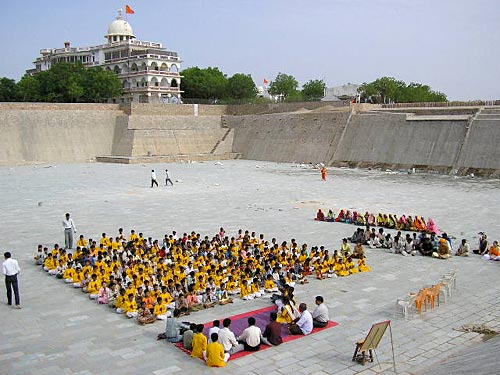 Talab is nearly finished, Jadan School children are having prayers and puja in talab for the rain to come