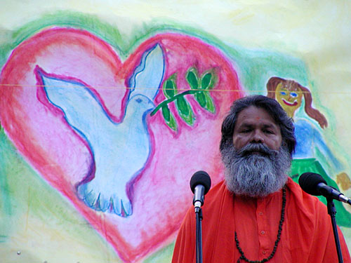 Swamiji gives the closing speech