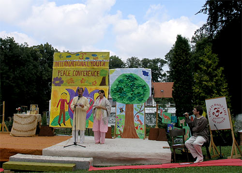 Mr. and Mrs. Levi, representatives of the Czech-Indian Friendship Association of Czech Republic