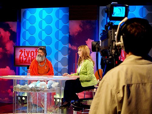 His Holiness Swamiji in Croatian popular TV talk show \'Life Live\'